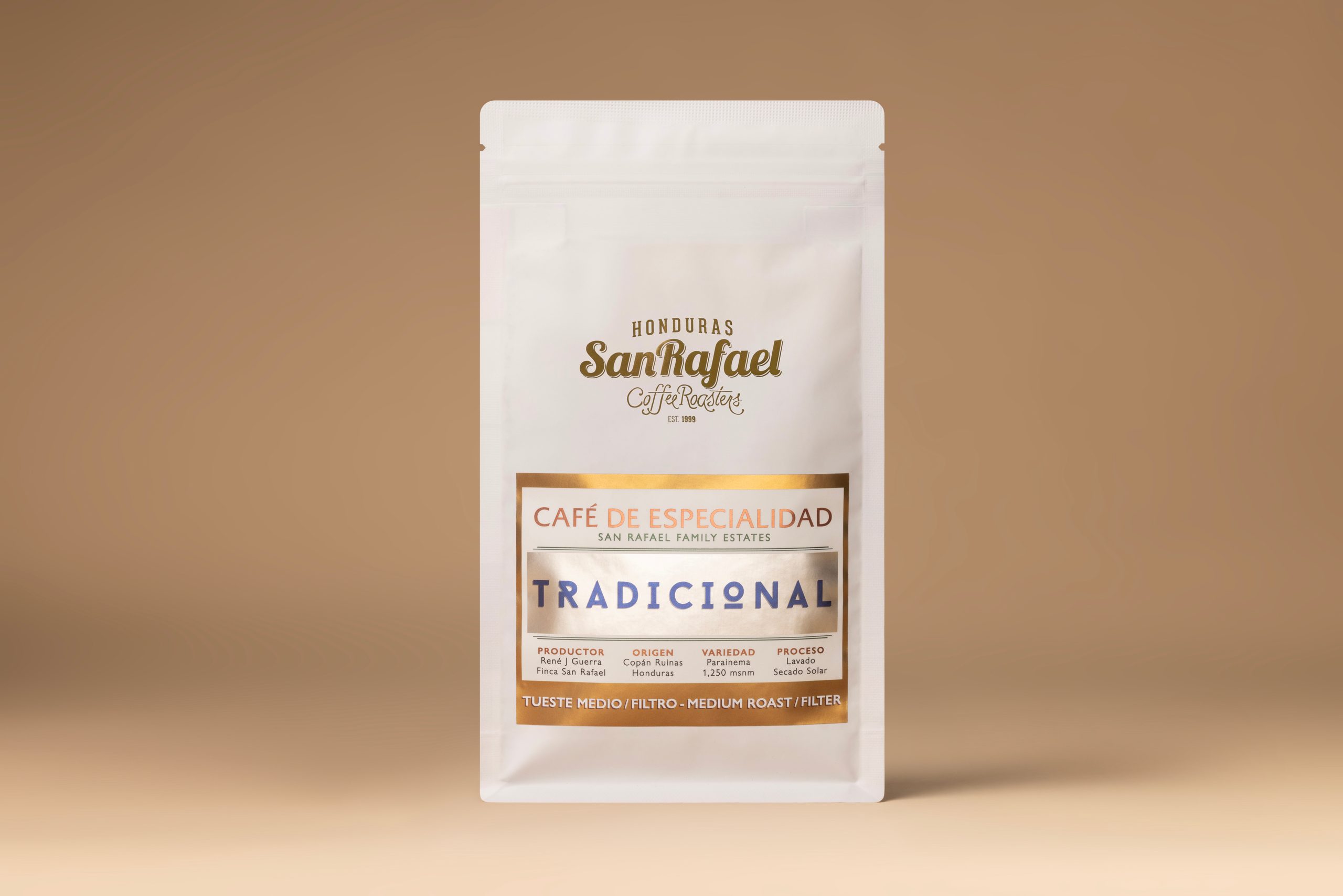 Bolsa blanca de café Tradicional de Café San Rafael, tueste medio